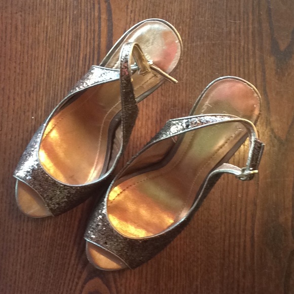 Peep-Toe Slingbacks - Picture 4 of 4